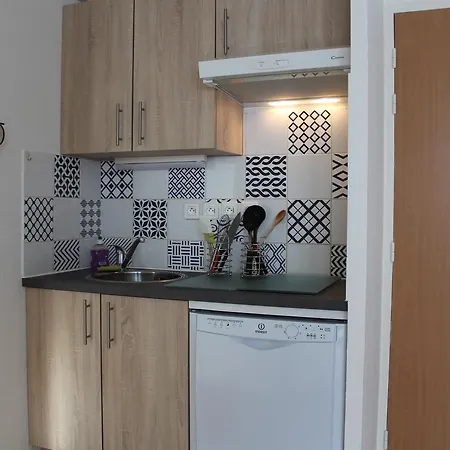 Residence Bnb Aytre Apartament *